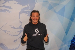 STE8864